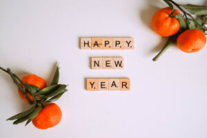 Happy new year écrit sur domino
